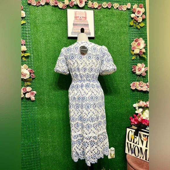 🌷Brand New eyelet dress embroidered can fit Sm up to M very nice quality!🌷 - Picture 5 of 8